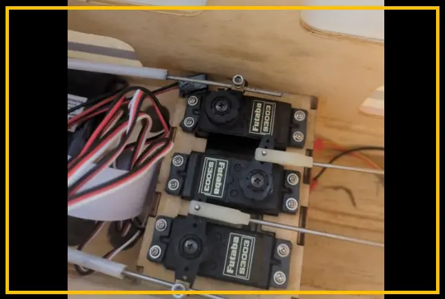 RC Servo Buzzing Not Turning